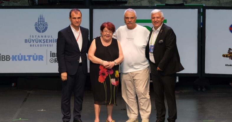 Defne Yalnız ve Halil Ergün’e Büyükçekmece Festivali'nden Yaşam Boyu Başarı Ödülü